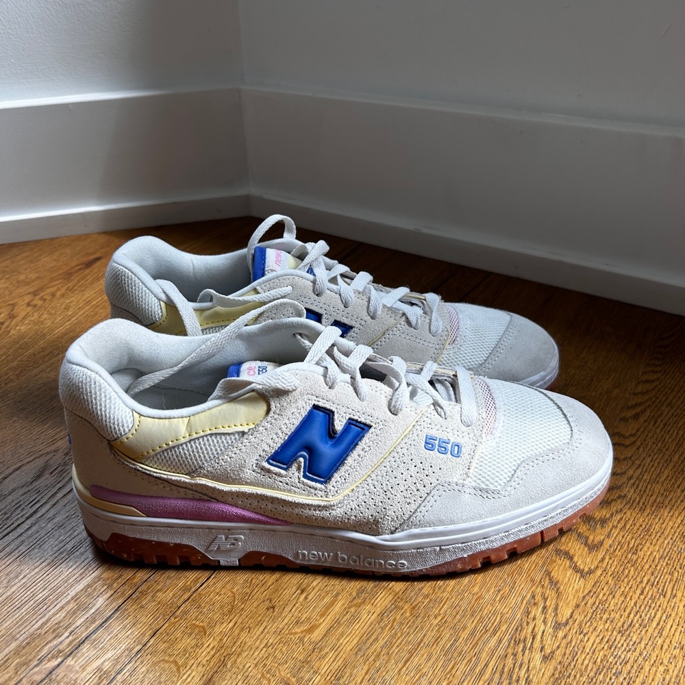 EUC New Balance 550s